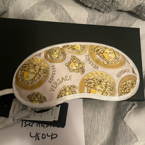 NWT Versace Sleep mask - Picture 4 of 7
